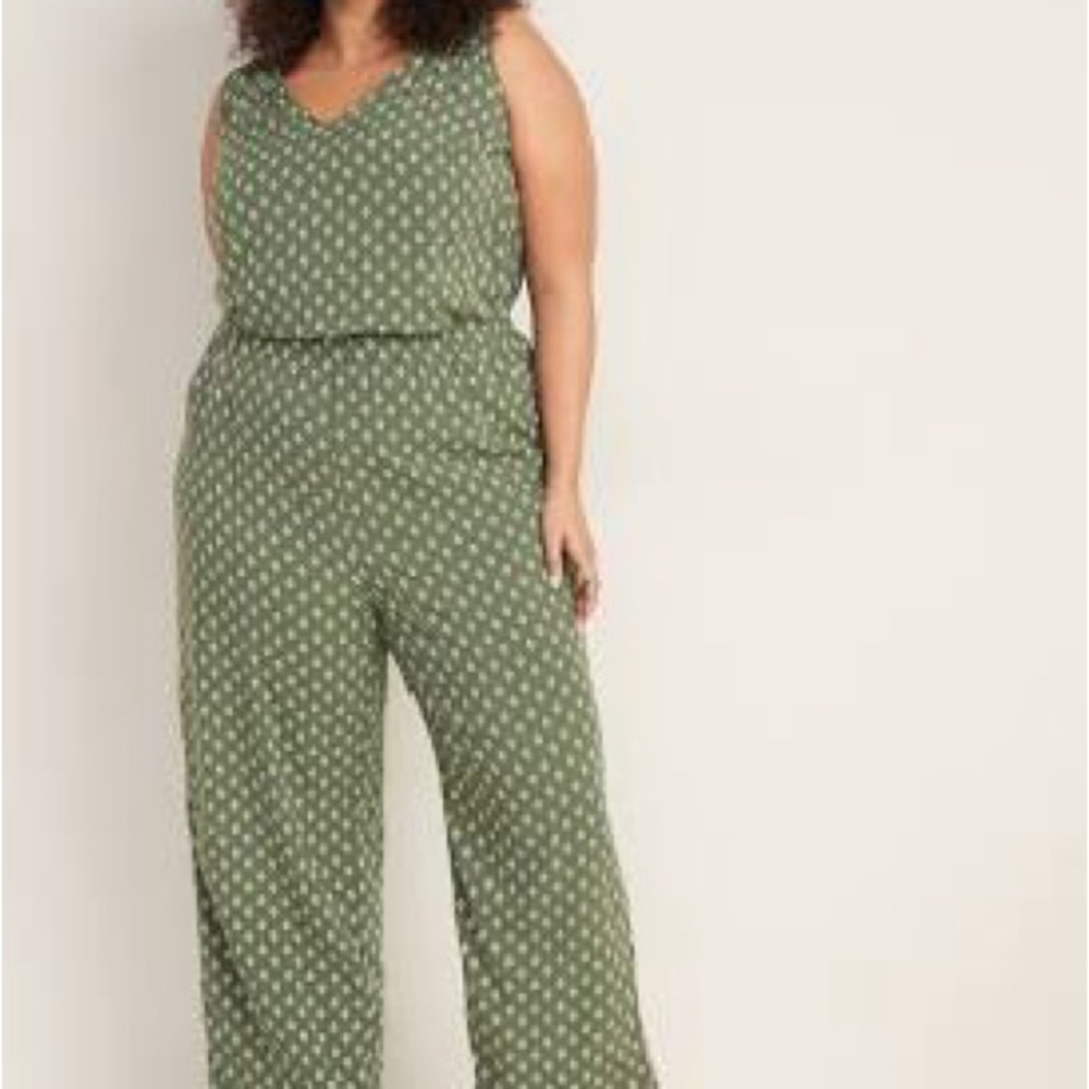 Old Navy Wide Leg V-Neck Jumpsuit - 2X
